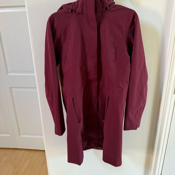 Patagonia Hooded Parka Coat Jacket in Carmine Red S NWOT - Picture 3 of 14